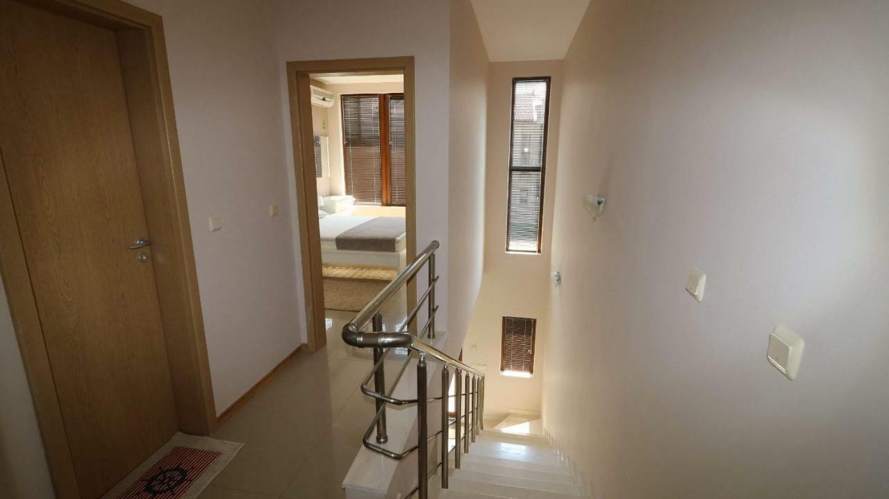 Lighthouse Golf Private Villa Lake View Balchik Exterior foto