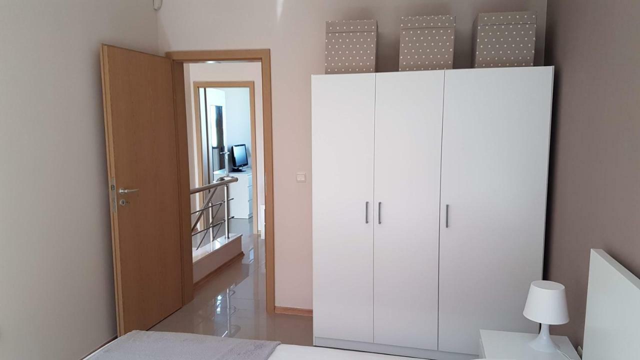 Lighthouse Golf Private Villa Lake View Balchik Exterior foto